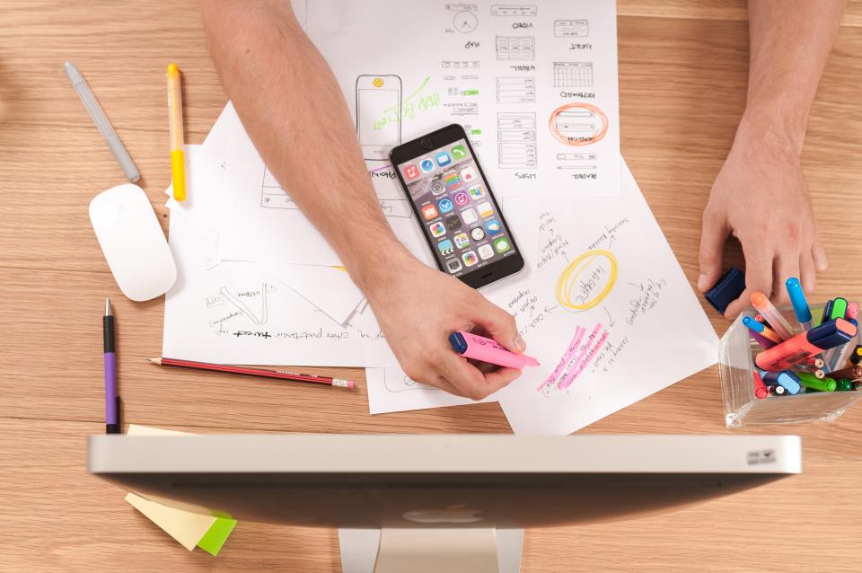 Ux designer: sketch Drawing