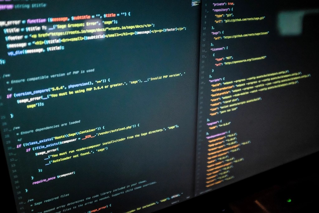 Python vs javascript: pHP Code